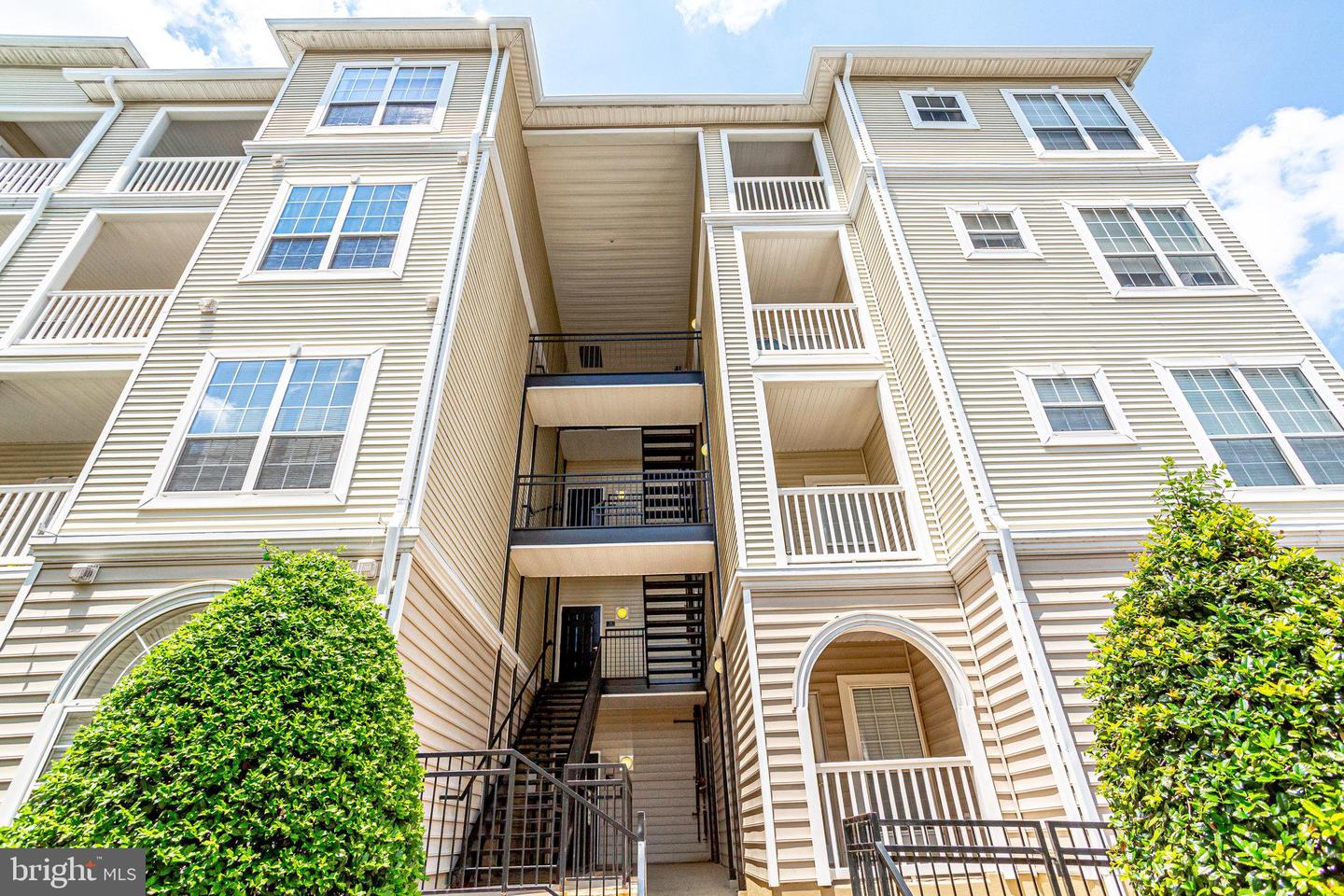 4560 STRUTFIELD LN #1110, ALEXANDRIA, Virginia 22311, 1 Bedroom Bedrooms, ,1 BathroomBathrooms,Residential,For sale,4560 STRUTFIELD LN #1110,VAAX2053152 MLS # VAAX2053152