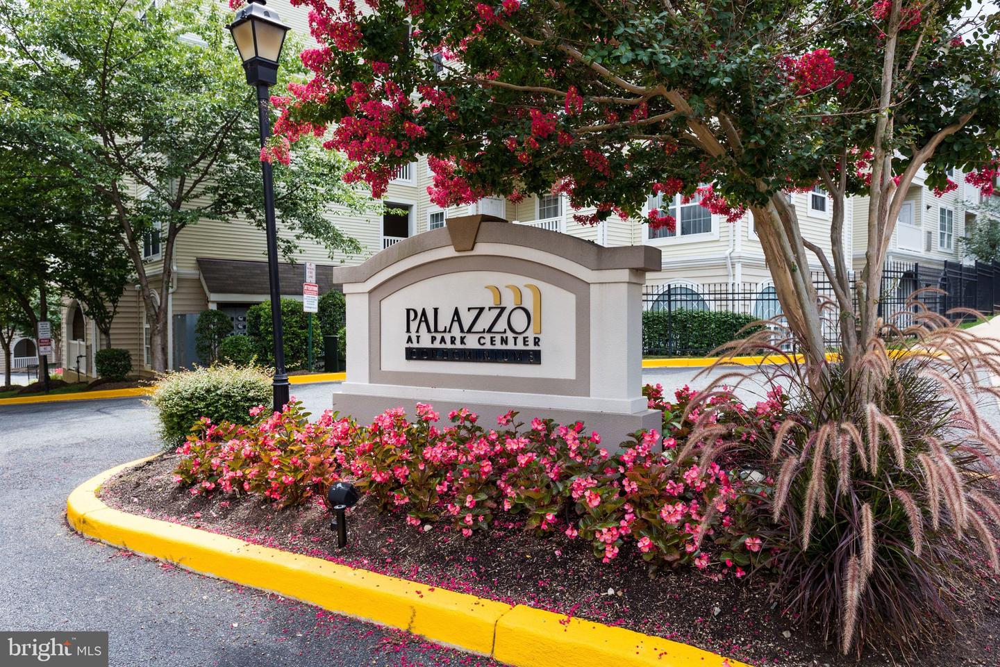 4560 STRUTFIELD LN #1110, ALEXANDRIA, Virginia 22311, 1 Bedroom Bedrooms, ,1 BathroomBathrooms,Residential,For sale,4560 STRUTFIELD LN #1110,VAAX2053152 MLS # VAAX2053152