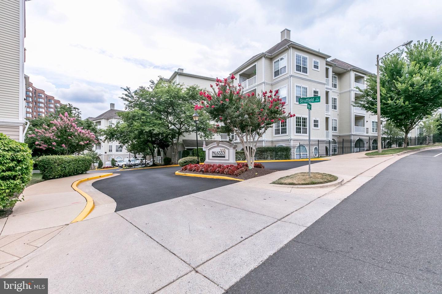4560 STRUTFIELD LN #1110, ALEXANDRIA, Virginia 22311, 1 Bedroom Bedrooms, ,1 BathroomBathrooms,Residential,For sale,4560 STRUTFIELD LN #1110,VAAX2053152 MLS # VAAX2053152