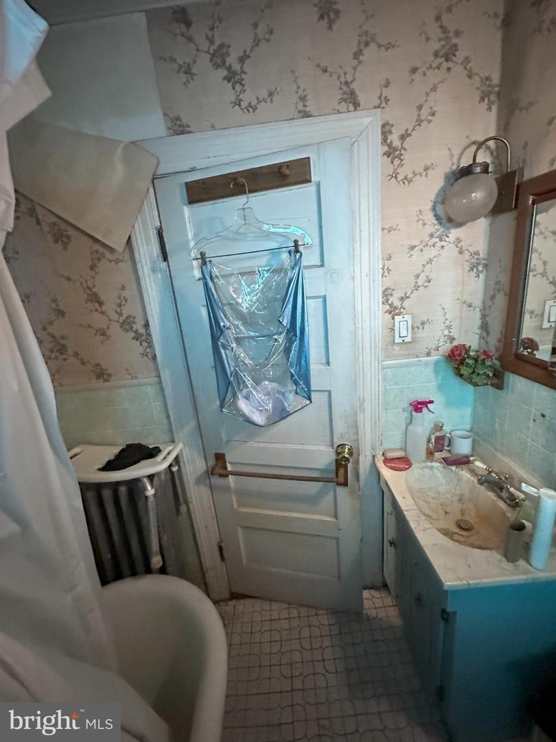 1622 EASTERN AVE NE, WASHINGTON, District Of Columbia 20019, ,Residential,For sale,1622 EASTERN AVE NE,DCDC2241340 MLS # DCDC2241340