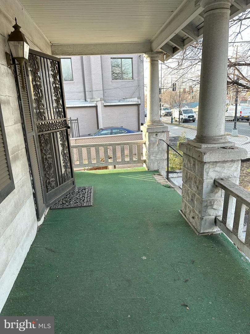 1622 EASTERN AVE NE, WASHINGTON, District Of Columbia 20019, ,Residential,For sale,1622 EASTERN AVE NE,DCDC2241340 MLS # DCDC2241340