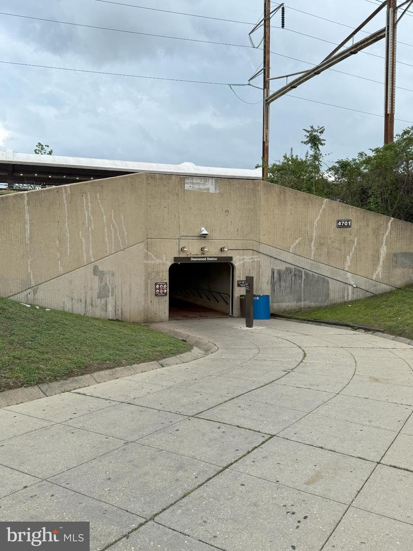 1622 EASTERN AVE NE, WASHINGTON, District Of Columbia 20019, ,Residential,For sale,1622 EASTERN AVE NE,DCDC2241340 MLS # DCDC2241340