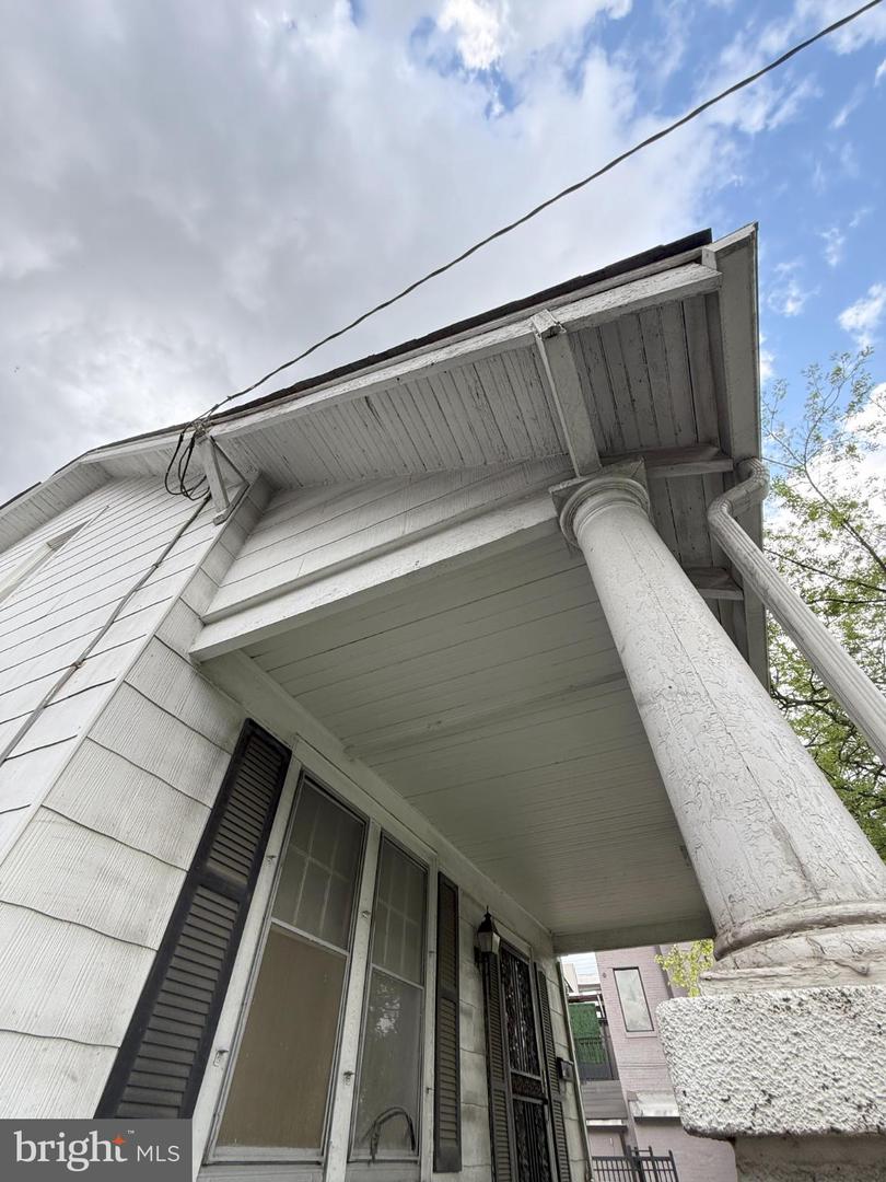 1622 EASTERN AVE NE, WASHINGTON, District Of Columbia 20019, ,Residential,For sale,1622 EASTERN AVE NE,DCDC2241340 MLS # DCDC2241340