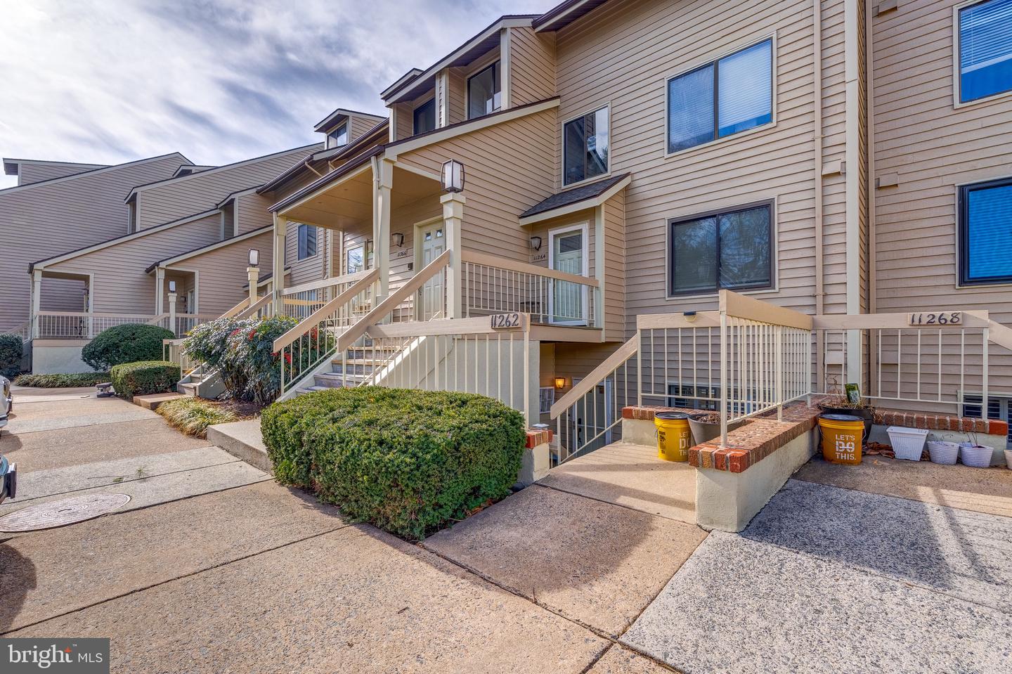 11262 HARBOR CT #11262, RESTON, Virginia 20191, 2 Bedrooms Bedrooms, ,2 BathroomsBathrooms,Residential,For sale,11262 HARBOR CT #11262,VAFX2285716 MLS # VAFX2285716