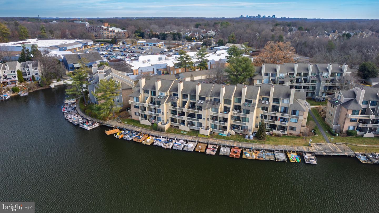 11262 HARBOR CT #11262, RESTON, Virginia 20191, 2 Bedrooms Bedrooms, ,2 BathroomsBathrooms,Residential,For sale,11262 HARBOR CT #11262,VAFX2285716 MLS # VAFX2285716