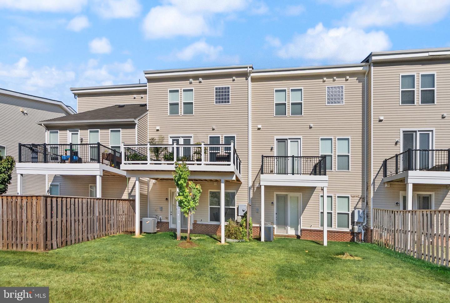 23491 EPPERSON SQ, BRAMBLETON, Virginia 20148, 4 Bedrooms Bedrooms, ,3 BathroomsBathrooms,Residential,For sale,23491 EPPERSON SQ,VALO2113954 MLS # VALO2113954