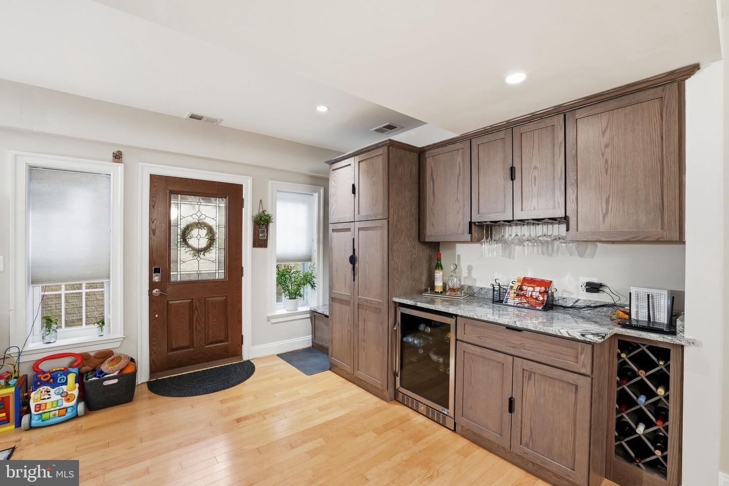 3925 FULTON ST NW #1, WASHINGTON, District Of Columbia 20007, 2 Bedrooms Bedrooms, ,2 BathroomsBathrooms,Residential,For sale,3925 FULTON ST NW #1,DCDC2241410 MLS # DCDC2241410