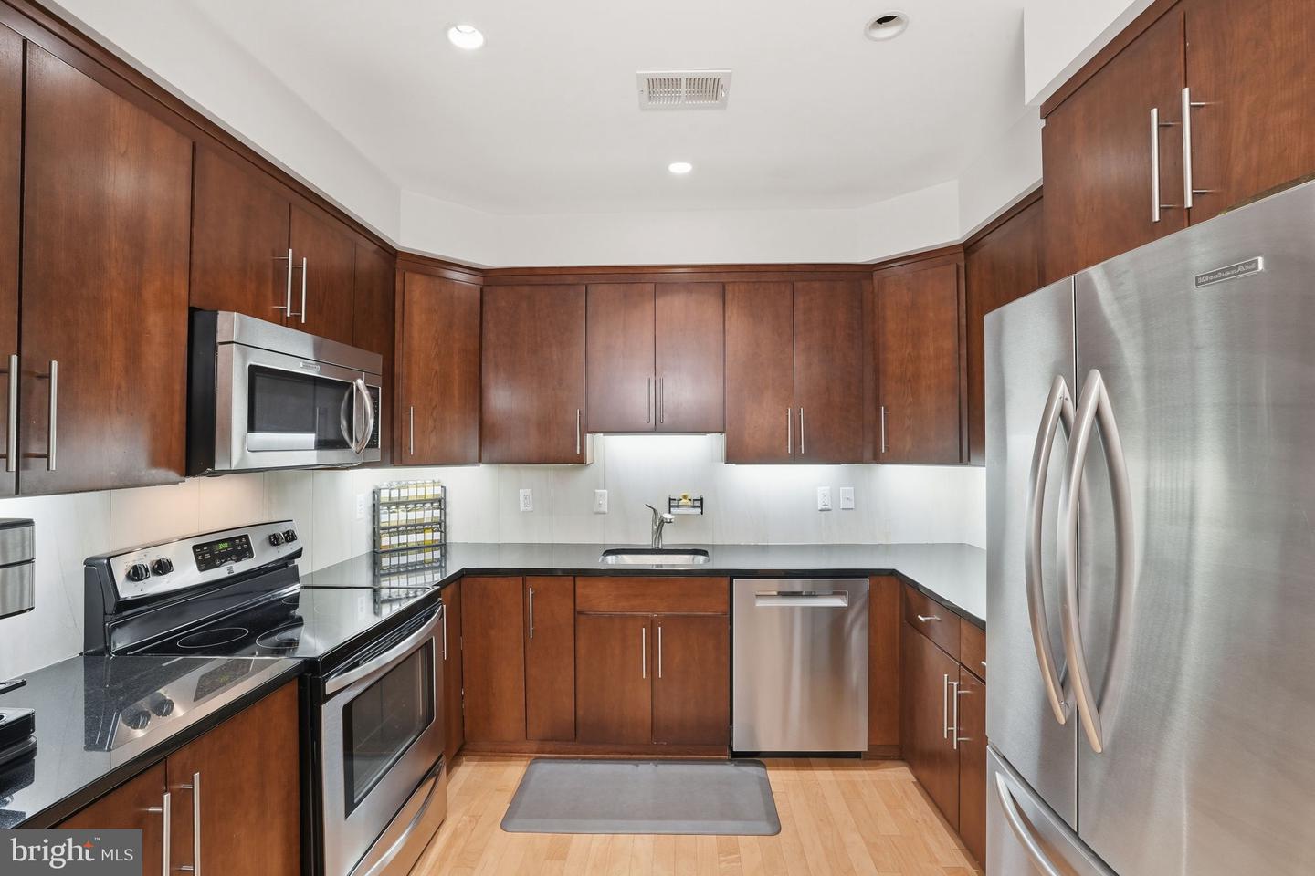 3925 FULTON ST NW #1, WASHINGTON, District Of Columbia 20007, 2 Bedrooms Bedrooms, ,2 BathroomsBathrooms,Residential,For sale,3925 FULTON ST NW #1,DCDC2241410 MLS # DCDC2241410