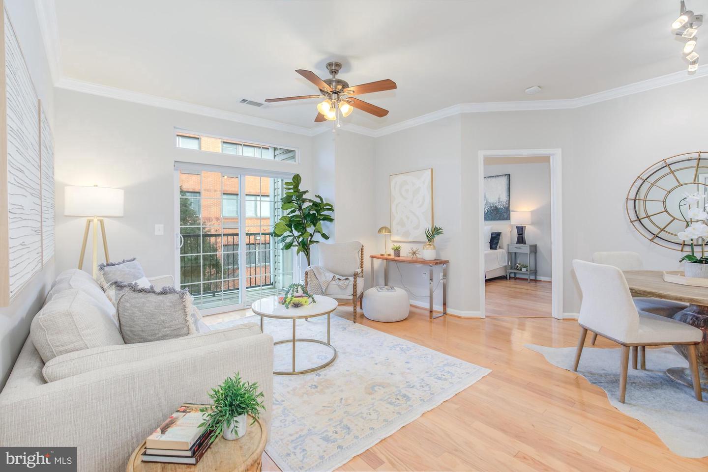 2055 26TH ST S #5-207, ARLINGTON, Virginia 22206, 2 Bedrooms Bedrooms, ,2 BathroomsBathrooms,Residential,For sale,2055 26TH ST S #5-207,VAAR2067752 MLS # VAAR2067752