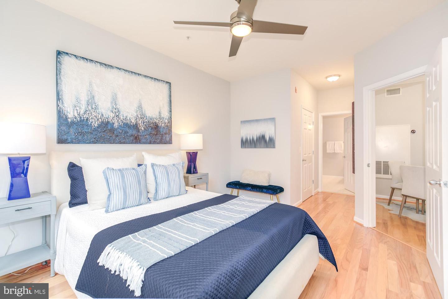 2055 26TH ST S #5-207, ARLINGTON, Virginia 22206, 2 Bedrooms Bedrooms, ,2 BathroomsBathrooms,Residential,For sale,2055 26TH ST S #5-207,VAAR2067752 MLS # VAAR2067752