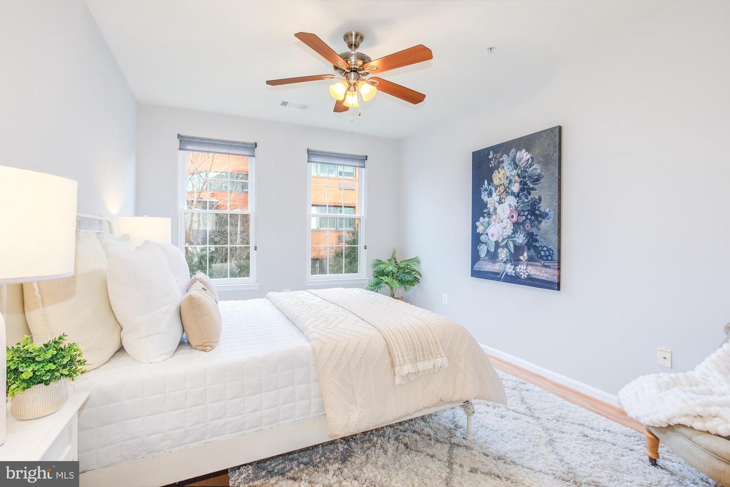 2055 26TH ST S #5-207, ARLINGTON, Virginia 22206, 2 Bedrooms Bedrooms, ,2 BathroomsBathrooms,Residential,For sale,2055 26TH ST S #5-207,VAAR2067752 MLS # VAAR2067752