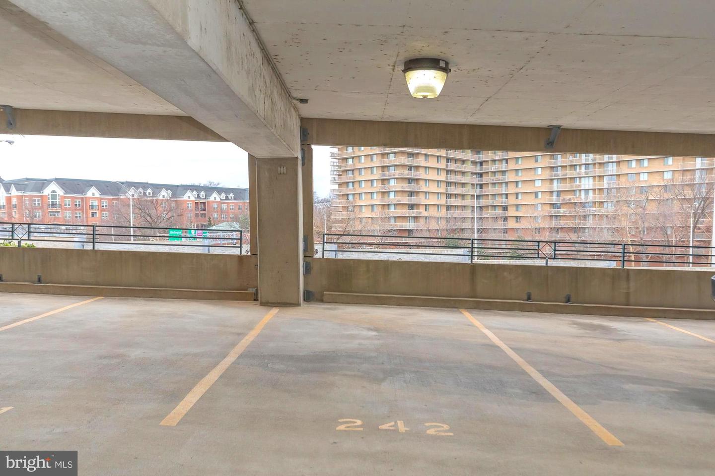 2055 26TH ST S #5-207, ARLINGTON, Virginia 22206, 2 Bedrooms Bedrooms, ,2 BathroomsBathrooms,Residential,For sale,2055 26TH ST S #5-207,VAAR2067752 MLS # VAAR2067752