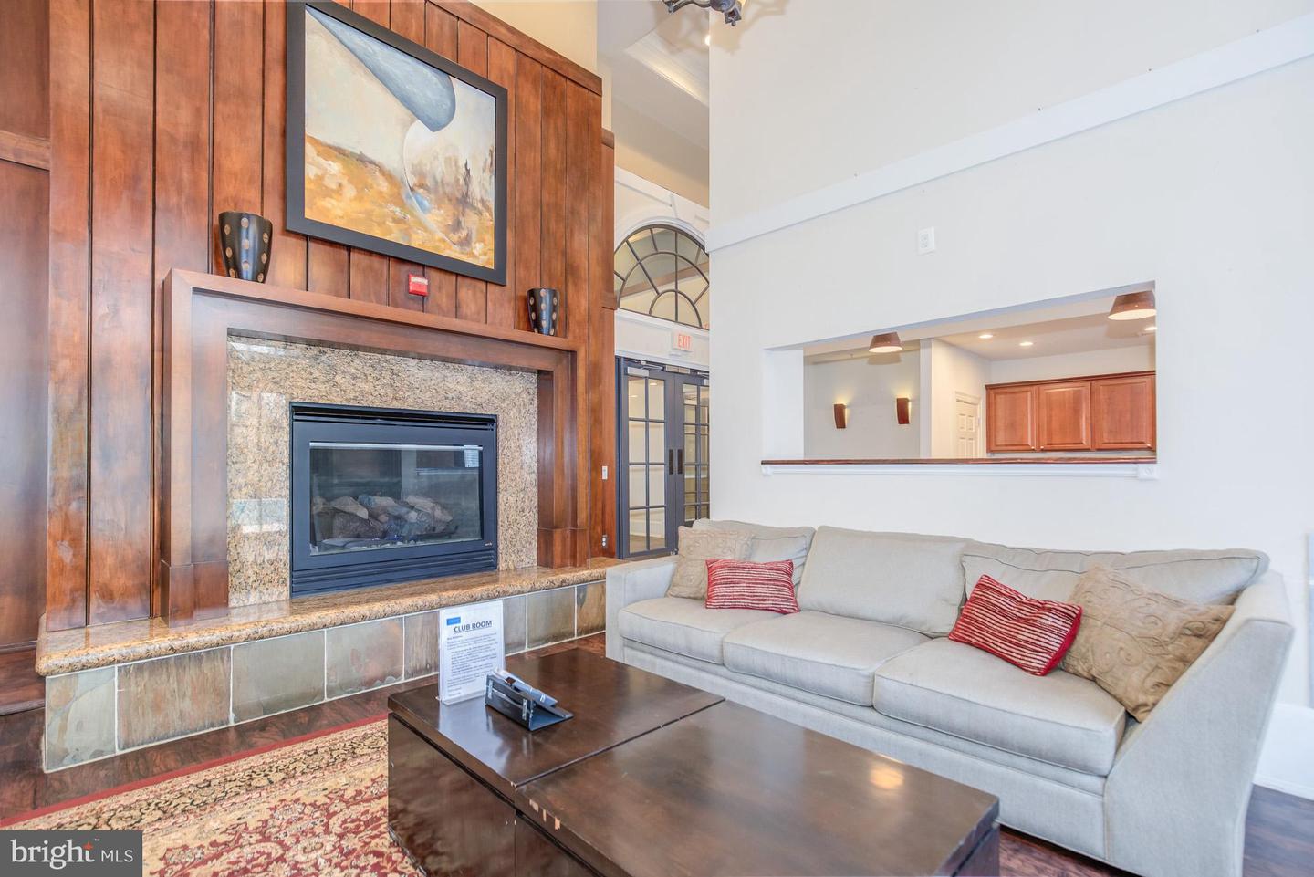 2055 26TH ST S #5-207, ARLINGTON, Virginia 22206, 2 Bedrooms Bedrooms, ,2 BathroomsBathrooms,Residential,For sale,2055 26TH ST S #5-207,VAAR2067752 MLS # VAAR2067752