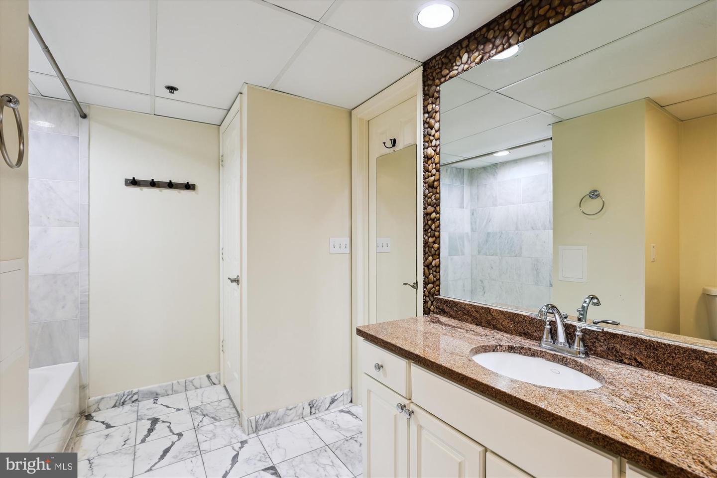1276 N WAYNE ST #805, ARLINGTON, Virginia 22201, 1 Bedroom Bedrooms, ,1 BathroomBathrooms,Residential,For sale,1276 N WAYNE ST #805,VAAR2067758 MLS # VAAR2067758