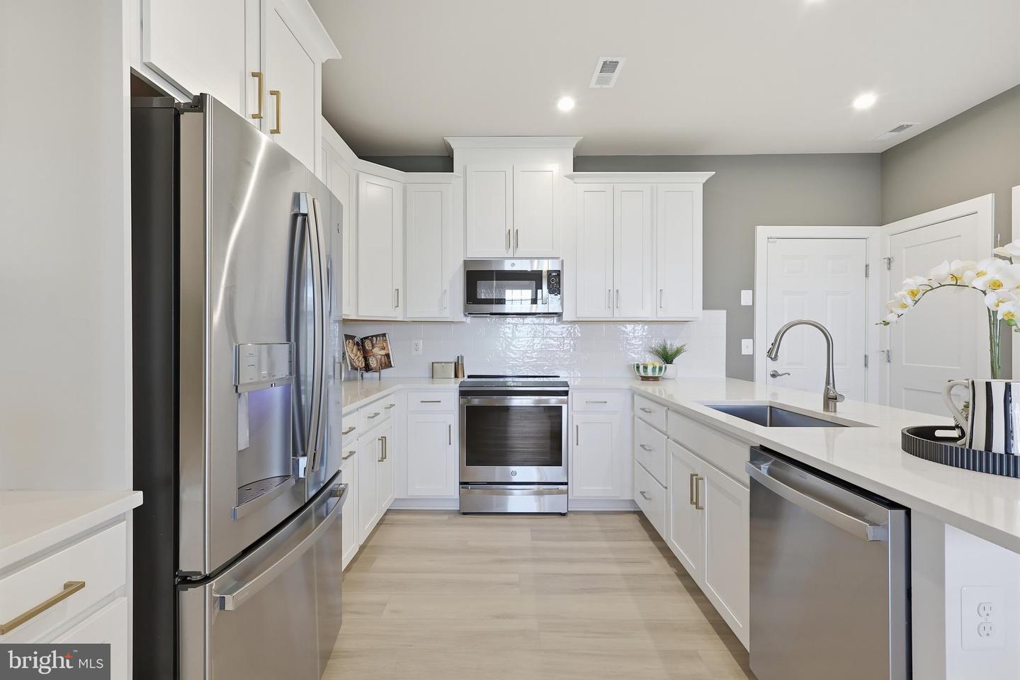 17718 WILLIAMS WAY, DUMFRIES, Virginia 22026, 2 Bedrooms Bedrooms, ,2 BathroomsBathrooms,Residential,For sale,17718 WILLIAMS WAY,VAPW2110572 MLS # VAPW2110572