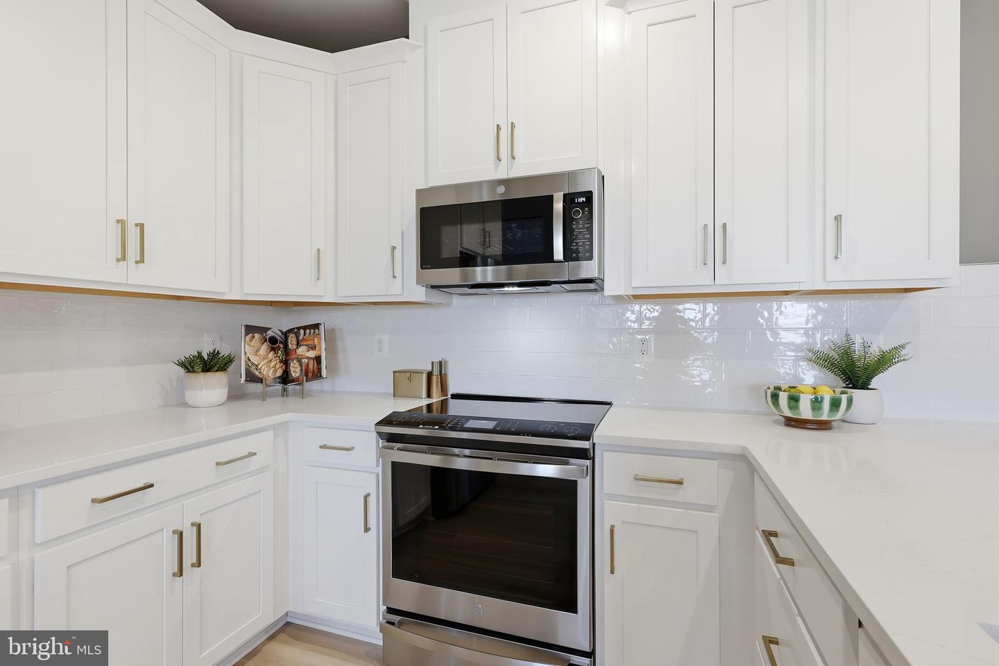 17718 WILLIAMS WAY, DUMFRIES, Virginia 22026, 2 Bedrooms Bedrooms, ,2 BathroomsBathrooms,Residential,For sale,17718 WILLIAMS WAY,VAPW2110572 MLS # VAPW2110572