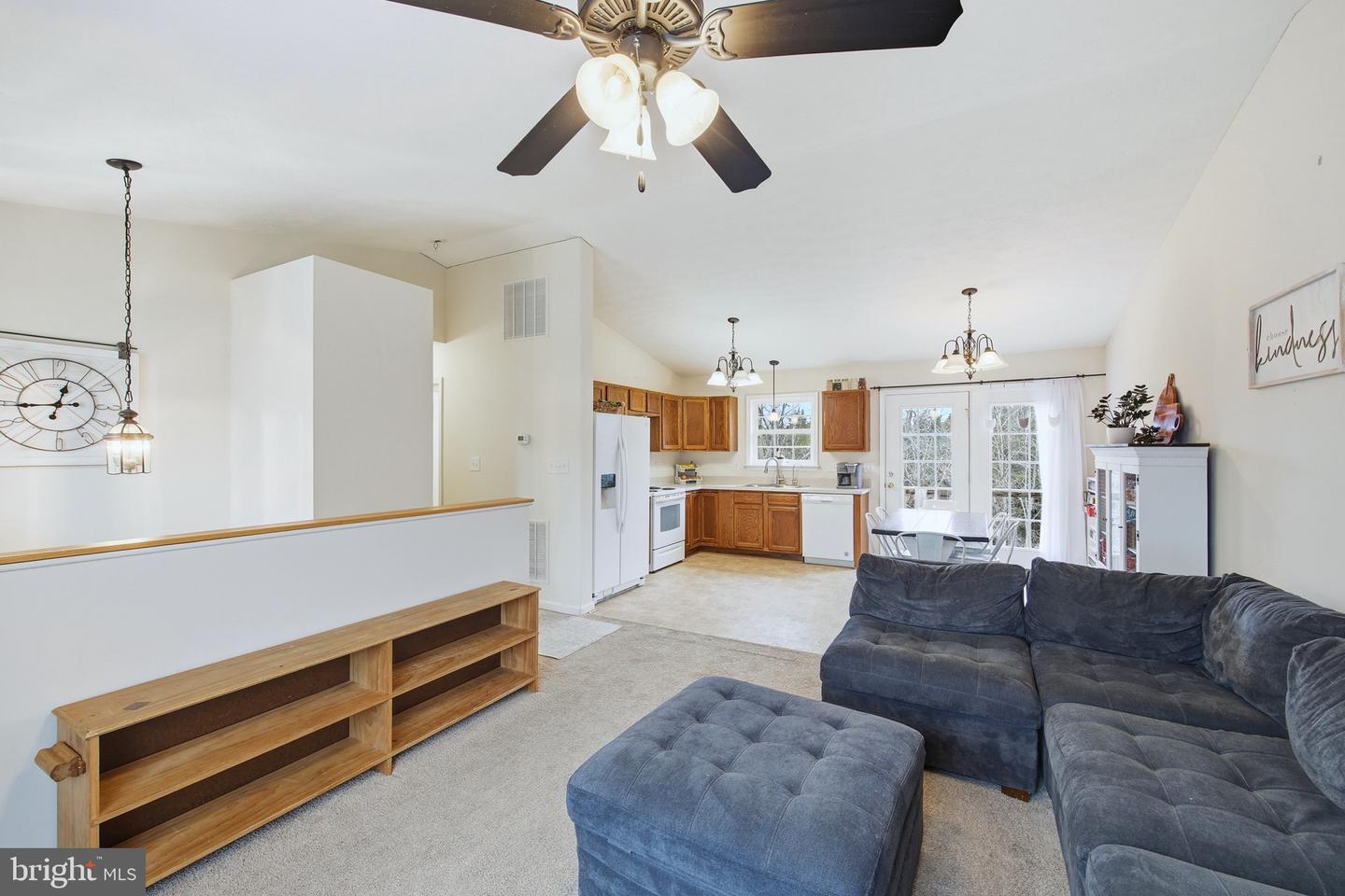 549 STONEWALL ST, STRASBURG, Virginia 22657, 2 Bedrooms Bedrooms, ,1 BathroomBathrooms,Residential,For sale,549 STONEWALL ST,VASH2013382 MLS # VASH2013382