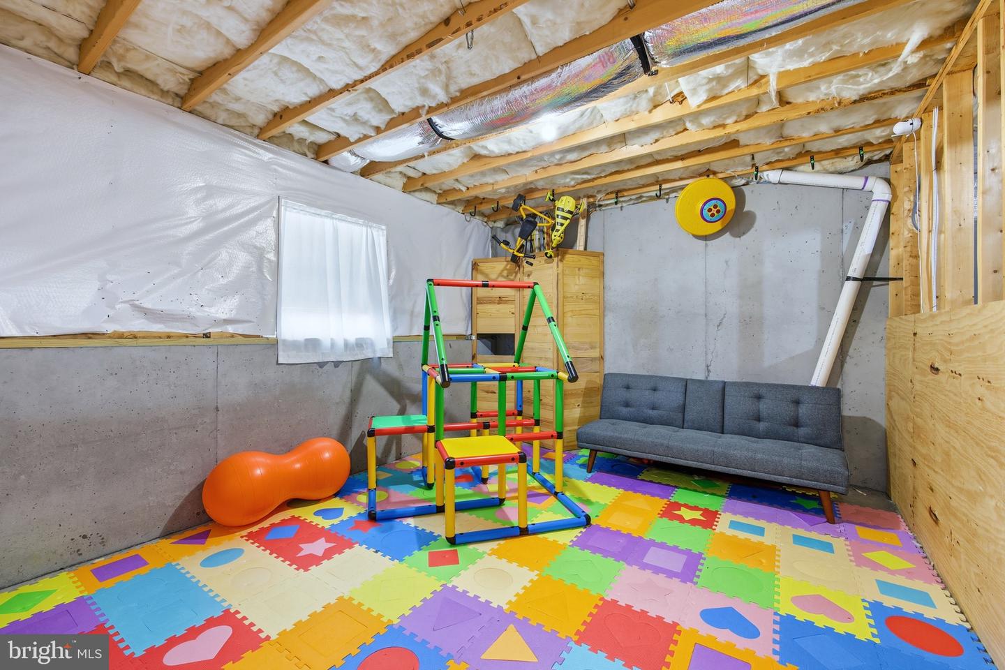 549 STONEWALL ST, STRASBURG, Virginia 22657, 2 Bedrooms Bedrooms, ,1 BathroomBathrooms,Residential,For sale,549 STONEWALL ST,VASH2013382 MLS # VASH2013382