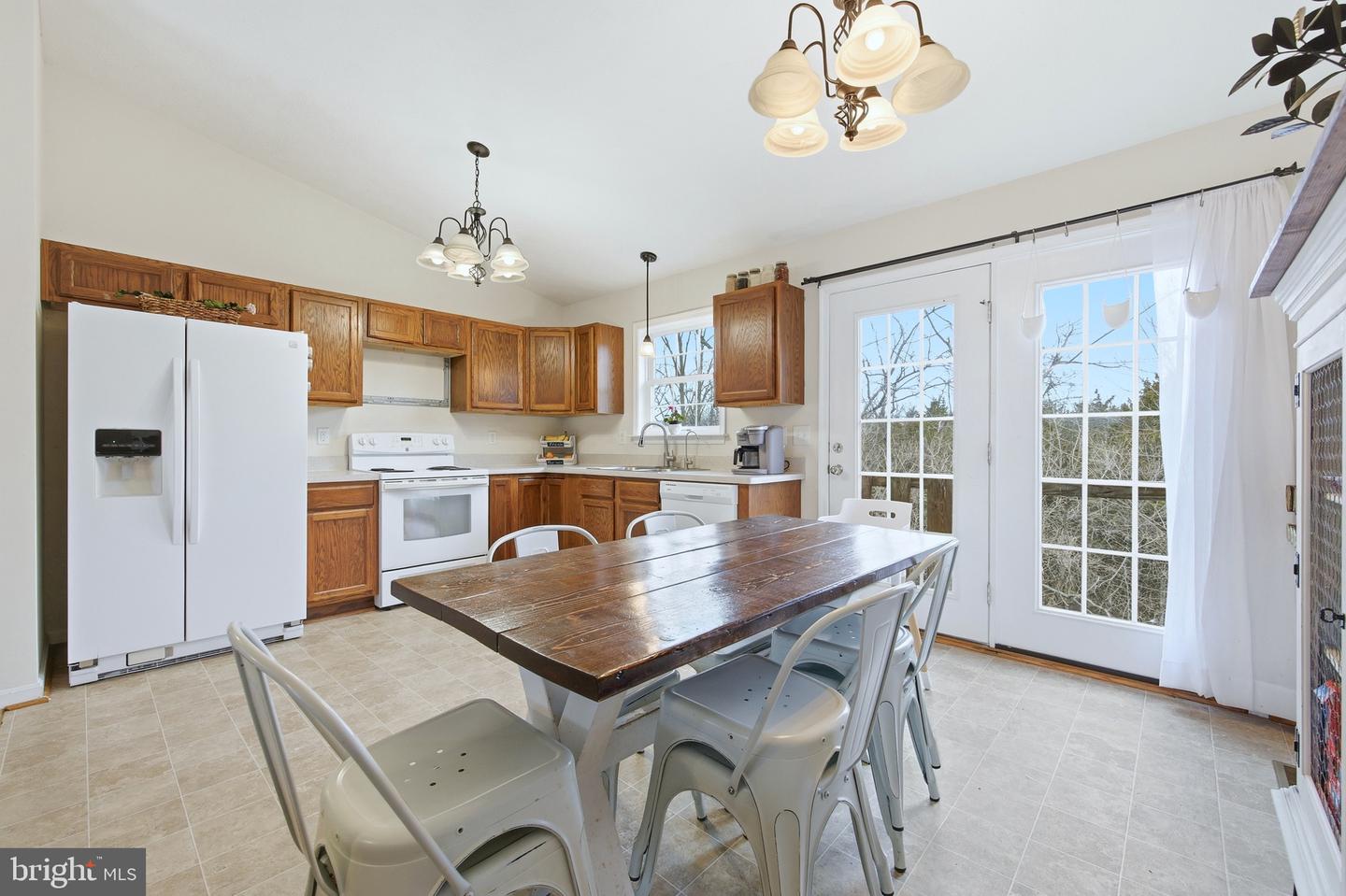 549 STONEWALL ST, STRASBURG, Virginia 22657, 2 Bedrooms Bedrooms, ,1 BathroomBathrooms,Residential,For sale,549 STONEWALL ST,VASH2013382 MLS # VASH2013382