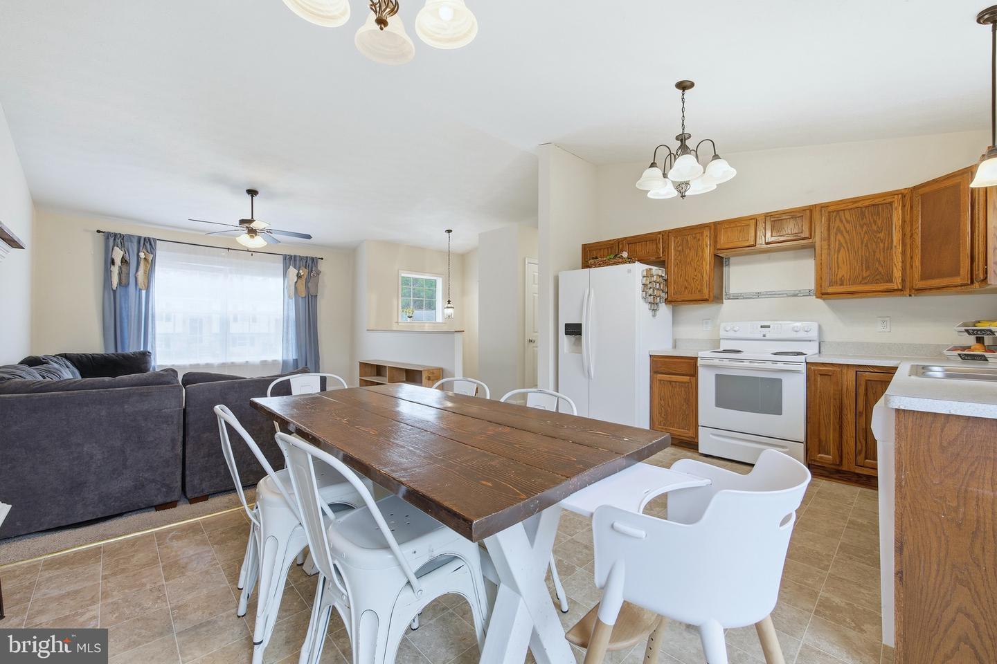 549 STONEWALL ST, STRASBURG, Virginia 22657, 2 Bedrooms Bedrooms, ,1 BathroomBathrooms,Residential,For sale,549 STONEWALL ST,VASH2013382 MLS # VASH2013382