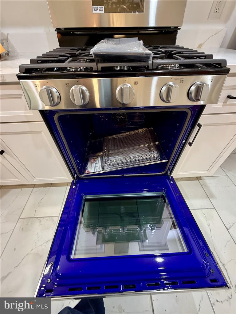 1154 4TH ST NE, WASHINGTON, District Of Columbia 20002, 3 Bedrooms Bedrooms, ,2 BathroomsBathrooms,Residential,For sale,1154 4TH ST NE,DCDC2241512 MLS # DCDC2241512