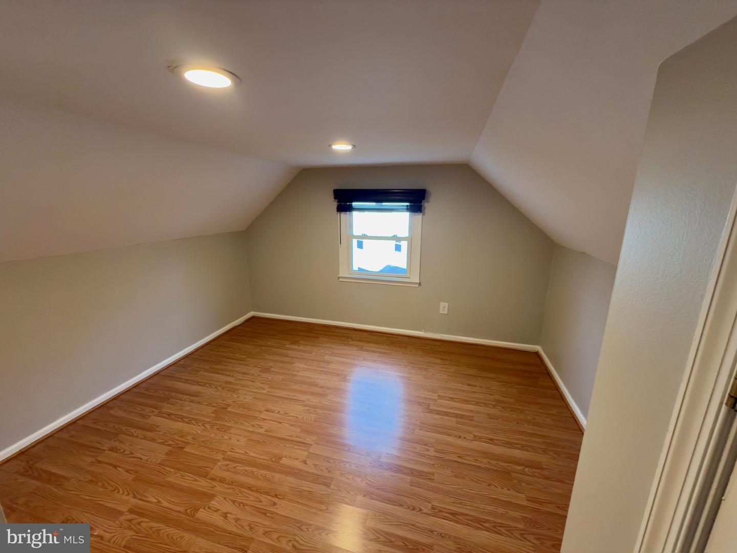 2408 FAIRHAVEN AVE, ALEXANDRIA, Virginia 22303, 6 Bedrooms Bedrooms, ,3 BathroomsBathrooms,Residential,For sale,2408 FAIRHAVEN AVE,VAFX2285880 MLS # VAFX2285880