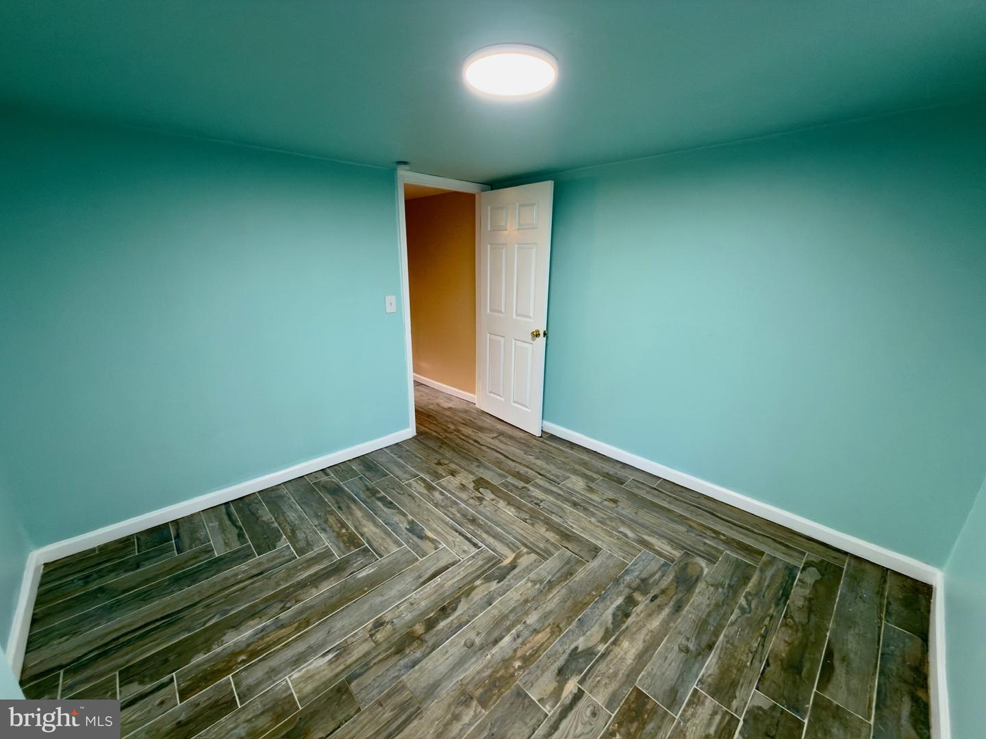 2408 FAIRHAVEN AVE, ALEXANDRIA, Virginia 22303, 6 Bedrooms Bedrooms, ,3 BathroomsBathrooms,Residential,For sale,2408 FAIRHAVEN AVE,VAFX2285880 MLS # VAFX2285880