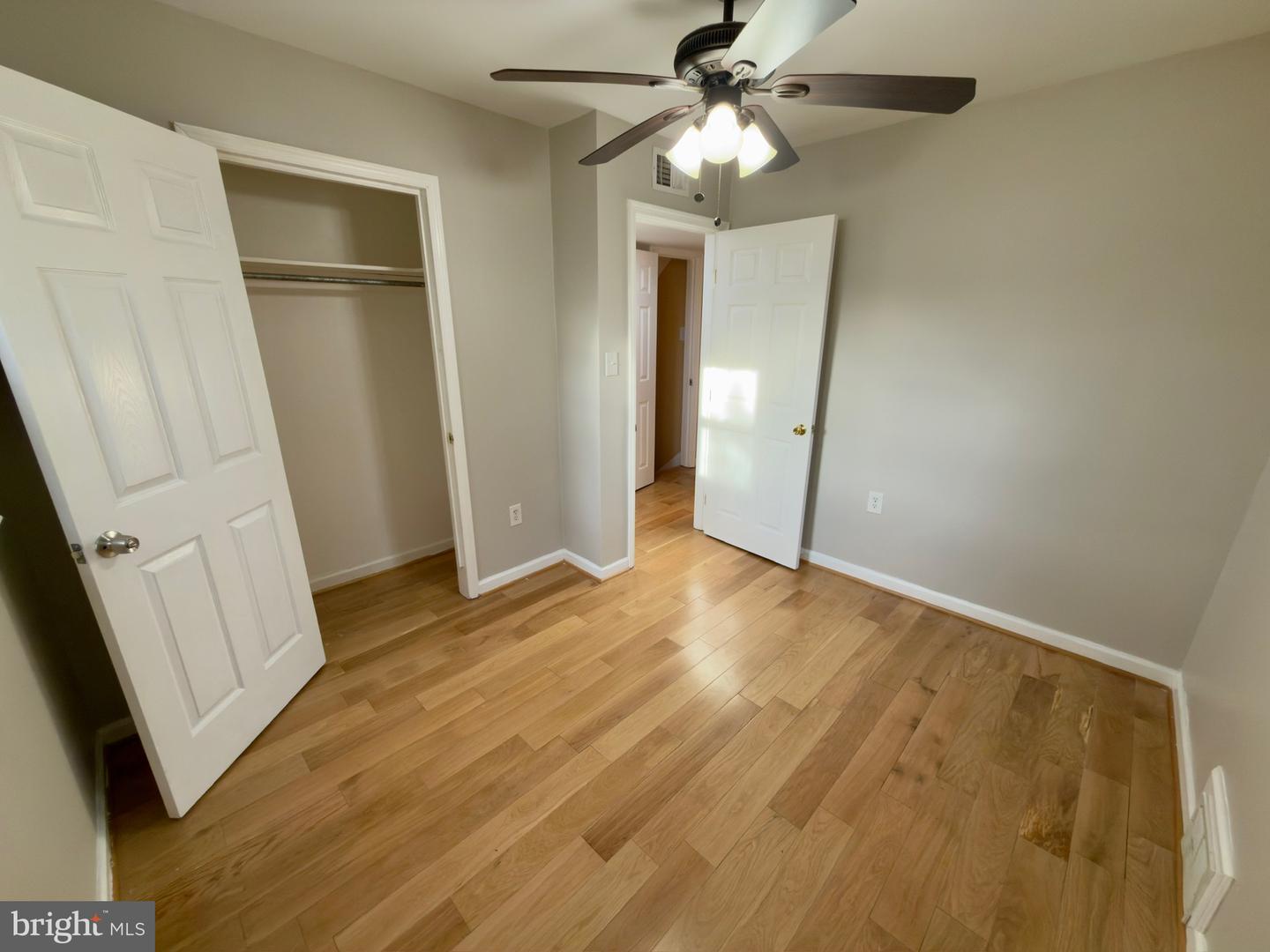 2408 FAIRHAVEN AVE, ALEXANDRIA, Virginia 22303, 6 Bedrooms Bedrooms, ,3 BathroomsBathrooms,Residential,For sale,2408 FAIRHAVEN AVE,VAFX2285880 MLS # VAFX2285880