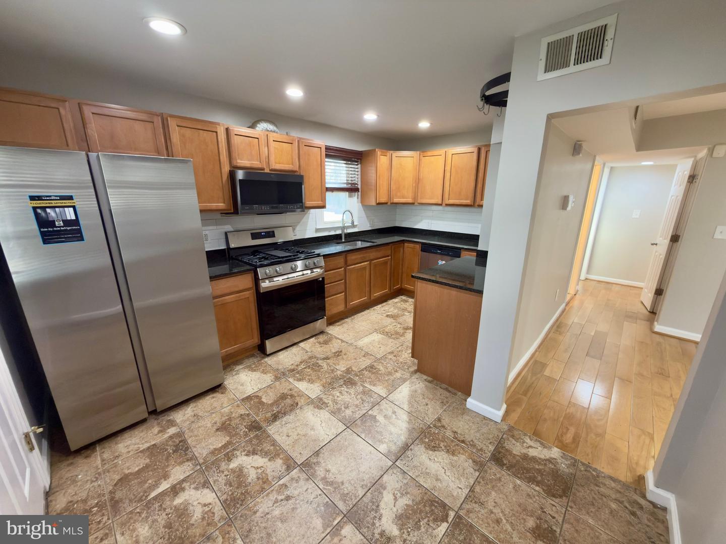 2408 FAIRHAVEN AVE, ALEXANDRIA, Virginia 22303, 6 Bedrooms Bedrooms, ,3 BathroomsBathrooms,Residential,For sale,2408 FAIRHAVEN AVE,VAFX2285880 MLS # VAFX2285880