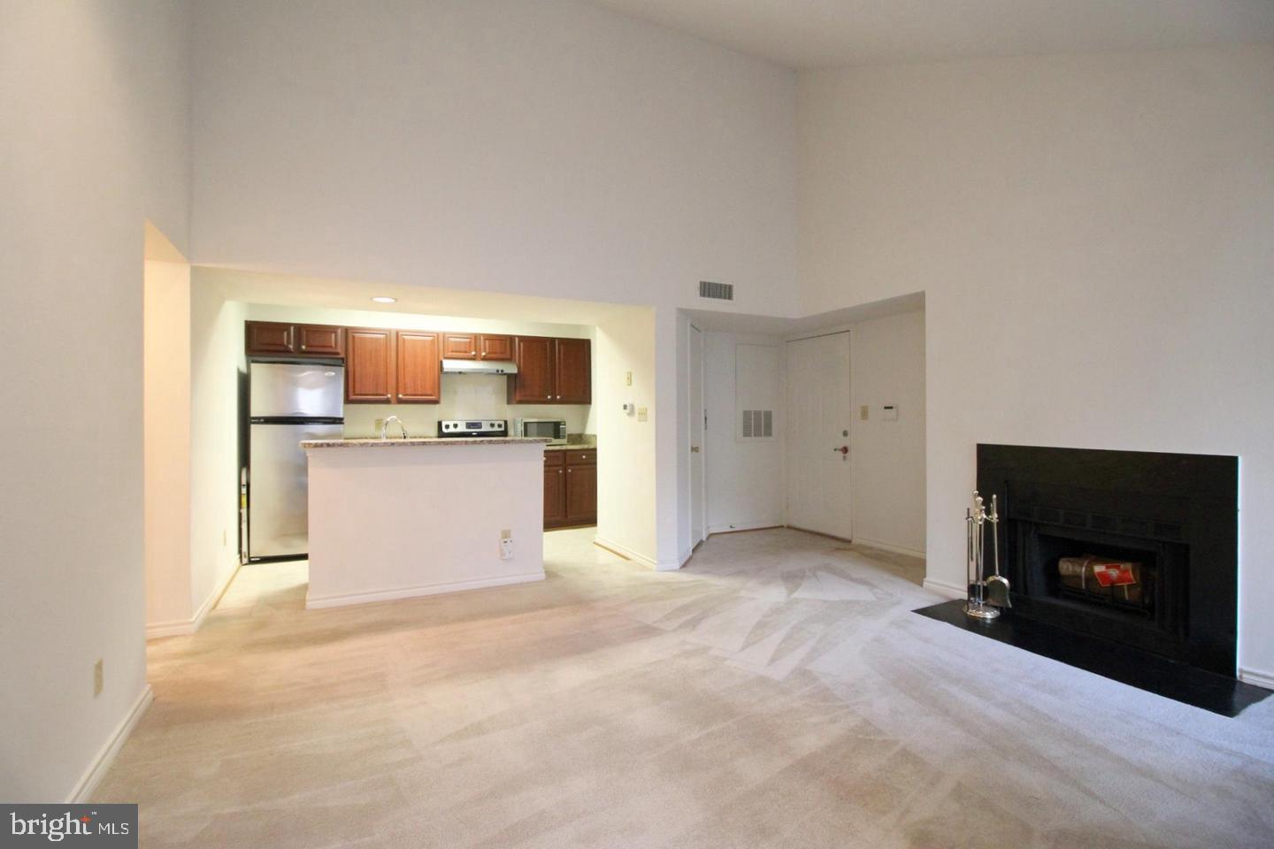 3902 PENDERVIEW DR #1423, FAIRFAX, Virginia 22033, 2 Bedrooms Bedrooms, 5 Rooms Rooms,1 BathroomBathrooms,Residential,For sale,3902 PENDERVIEW DR #1423,VAFX2285886 MLS # VAFX2285886