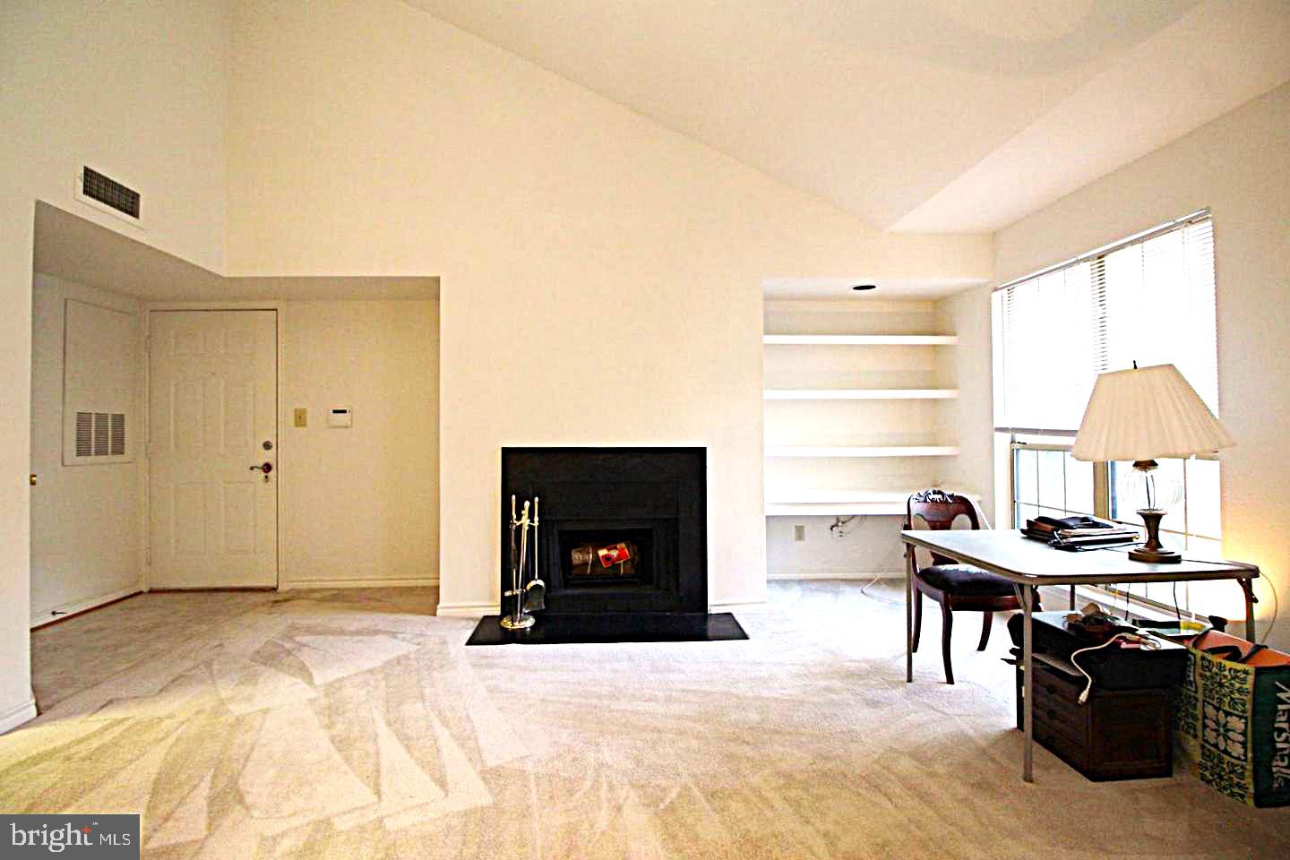 3902 PENDERVIEW DR #1423, FAIRFAX, Virginia 22033, 2 Bedrooms Bedrooms, 5 Rooms Rooms,1 BathroomBathrooms,Residential,For sale,3902 PENDERVIEW DR #1423,VAFX2285886 MLS # VAFX2285886