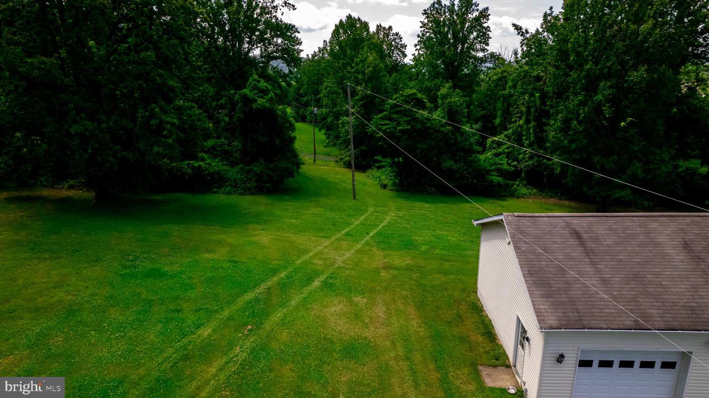 4179 FIERY RUN RD, LINDEN, Virginia 22642, 5 Bedrooms Bedrooms, ,2 BathroomsBathrooms,Residential,For sale,4179 FIERY RUN RD,VAFQ2020140 MLS # VAFQ2020140