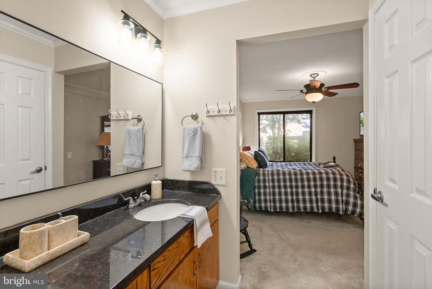 1641 KENWOOD AVE, ALEXANDRIA, Virginia 22302, 2 Bedrooms Bedrooms, ,2 BathroomsBathrooms,Residential,For sale,1641 KENWOOD AVE,VAAX2053192 MLS # VAAX2053192