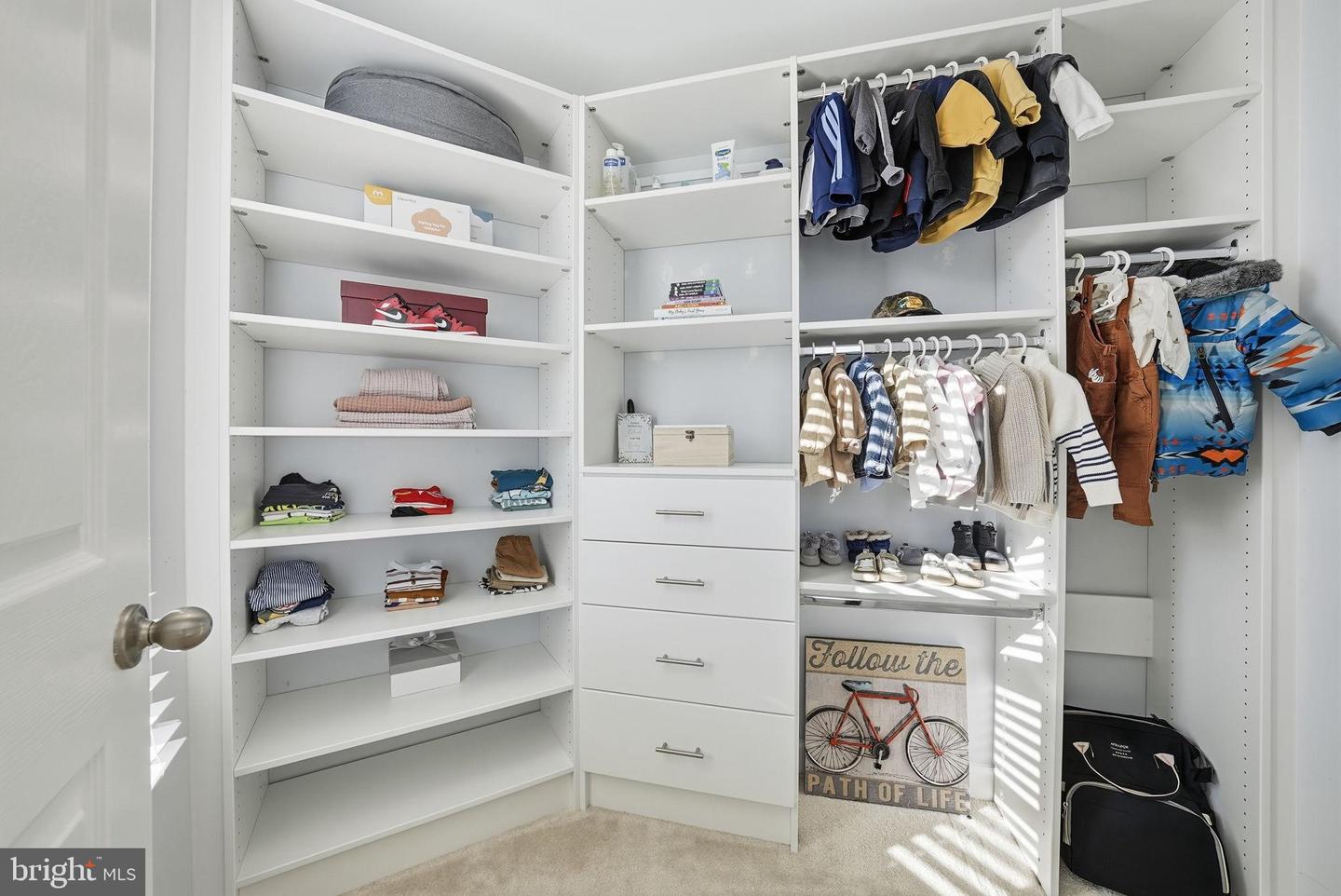 3012 LANDING EAGLE CT, WOODBRIDGE, Virginia 22191, 4 Bedrooms Bedrooms, 12 Rooms Rooms,2 BathroomsBathrooms,Residential,For sale,3012 LANDING EAGLE CT,VAPW2110604 MLS # VAPW2110604