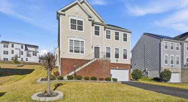 3012 LANDING EAGLE CT, WOODBRIDGE, Virginia 22191, 4 Bedrooms Bedrooms, 12 Rooms Rooms,2 BathroomsBathrooms,Residential,For sale,3012 LANDING EAGLE CT,VAPW2110604 MLS # VAPW2110604