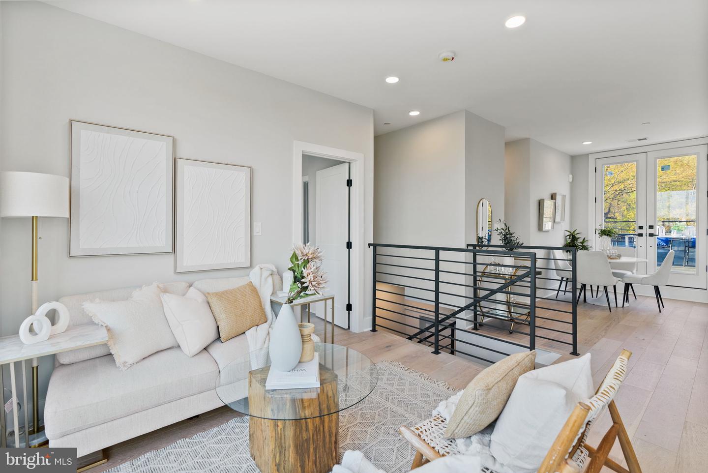 2019 M ST NE #PH09, WASHINGTON, District Of Columbia 20002, 2 Bedrooms Bedrooms, ,2 BathroomsBathrooms,Residential,For sale,2019 M ST NE #PH09,DCDC2241538 MLS # DCDC2241538