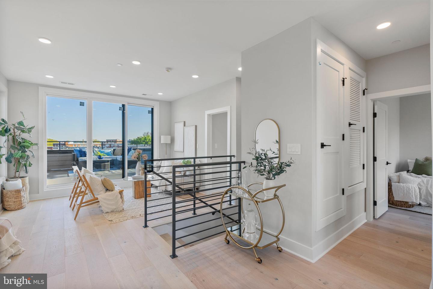 2019 M ST NE #PH09, WASHINGTON, District Of Columbia 20002, 2 Bedrooms Bedrooms, ,2 BathroomsBathrooms,Residential,For sale,2019 M ST NE #PH09,DCDC2241538 MLS # DCDC2241538