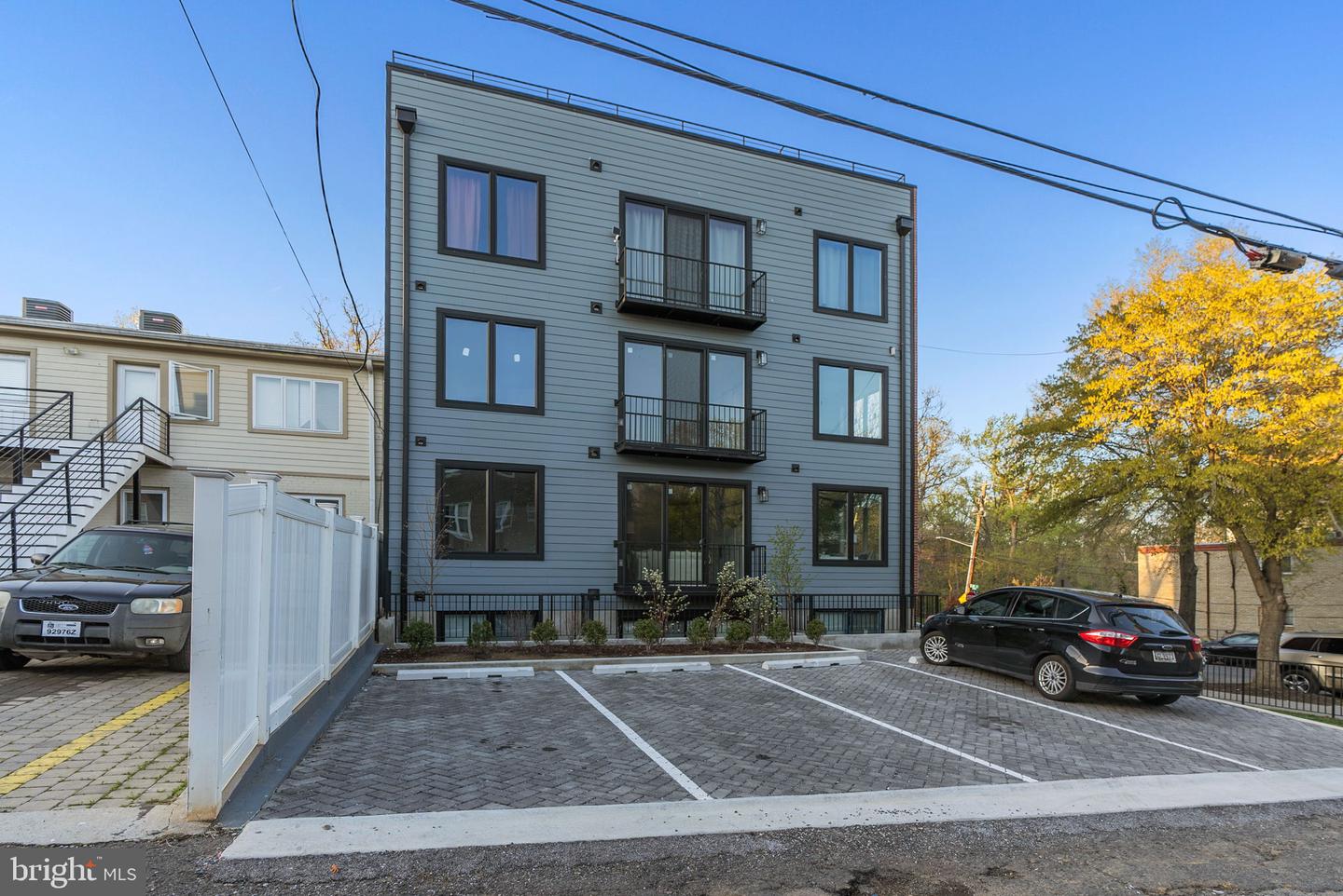 2019 M ST NE #PH09, WASHINGTON, District Of Columbia 20002, 2 Bedrooms Bedrooms, ,2 BathroomsBathrooms,Residential,For sale,2019 M ST NE #PH09,DCDC2241538 MLS # DCDC2241538