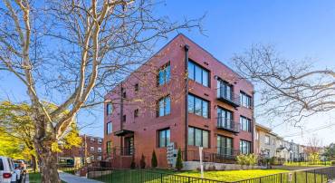 2019 M ST NE #PH09, WASHINGTON, District Of Columbia 20002, 2 Bedrooms Bedrooms, ,2 BathroomsBathrooms,Residential,For sale,2019 M ST NE #PH09,DCDC2241538 MLS # DCDC2241538