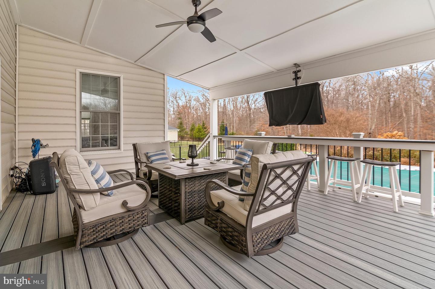 5220 BONNIE BRAE FARM DR, HAYMARKET, Virginia 20169, 6 Bedrooms Bedrooms, ,6 BathroomsBathrooms,Residential,For sale,5220 BONNIE BRAE FARM DR,VAPW2110628 MLS # VAPW2110628