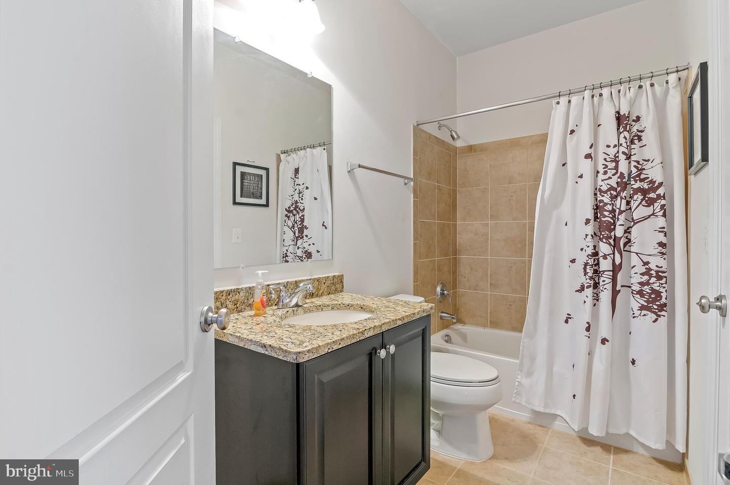 5220 BONNIE BRAE FARM DR, HAYMARKET, Virginia 20169, 6 Bedrooms Bedrooms, ,6 BathroomsBathrooms,Residential,For sale,5220 BONNIE BRAE FARM DR,VAPW2110628 MLS # VAPW2110628