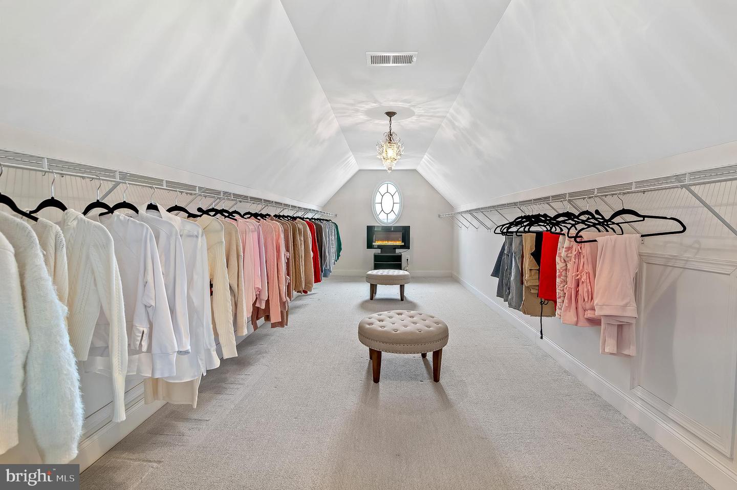 5220 BONNIE BRAE FARM DR, HAYMARKET, Virginia 20169, 6 Bedrooms Bedrooms, ,6 BathroomsBathrooms,Residential,For sale,5220 BONNIE BRAE FARM DR,VAPW2110628 MLS # VAPW2110628