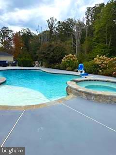 5220 BONNIE BRAE FARM DR, HAYMARKET, Virginia 20169, 6 Bedrooms Bedrooms, ,6 BathroomsBathrooms,Residential,For sale,5220 BONNIE BRAE FARM DR,VAPW2110628 MLS # VAPW2110628