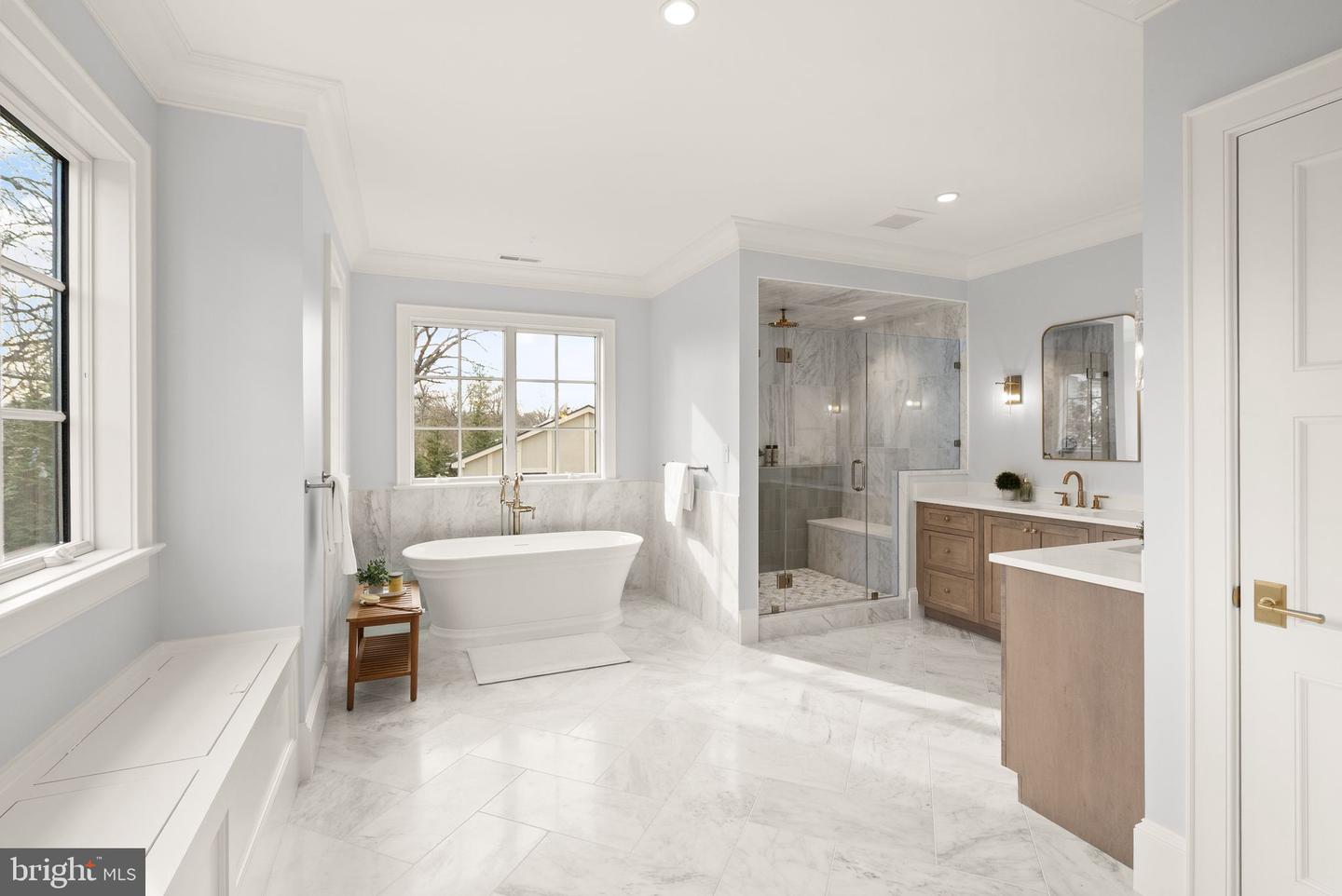 3941 N GLEBE RD, ARLINGTON, Virginia 22207, 6 Bedrooms Bedrooms, ,6 BathroomsBathrooms,Residential,For sale,3941 N GLEBE RD,VAAR2059568 MLS # VAAR2059568