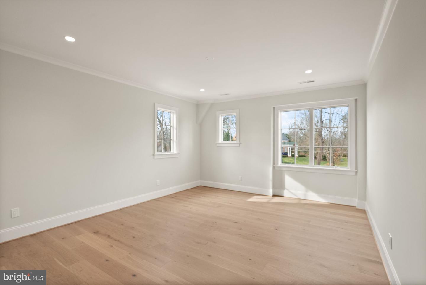 3941 N GLEBE RD, ARLINGTON, Virginia 22207, 6 Bedrooms Bedrooms, ,6 BathroomsBathrooms,Residential,For sale,3941 N GLEBE RD,VAAR2059568 MLS # VAAR2059568