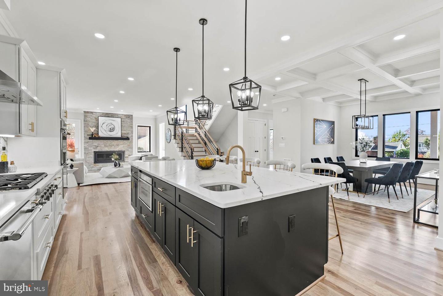 2115 NATAHOA CT, FALLS CHURCH, Virginia 22043, 7 Bedrooms Bedrooms, ,7 BathroomsBathrooms,Residential,For sale,2115 NATAHOA CT,VAFX2252682 MLS # VAFX2252682