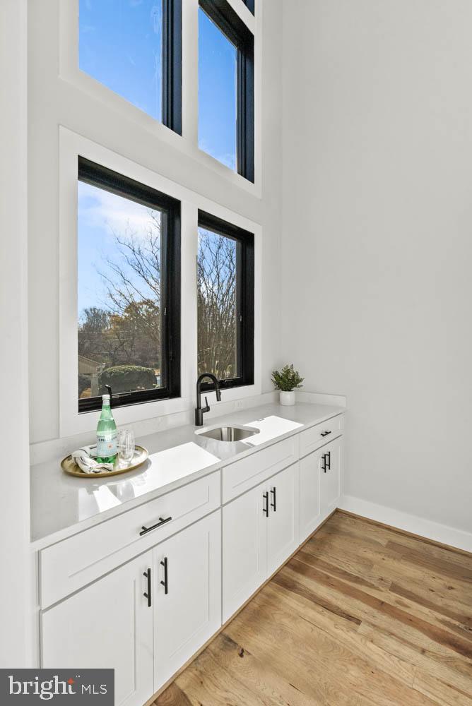 2115 NATAHOA CT, FALLS CHURCH, Virginia 22043, 7 Bedrooms Bedrooms, ,7 BathroomsBathrooms,Residential,For sale,2115 NATAHOA CT,VAFX2252682 MLS # VAFX2252682