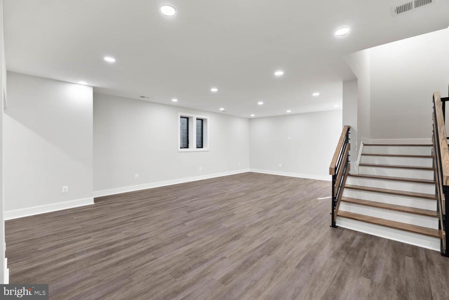 2115 NATAHOA CT, FALLS CHURCH, Virginia 22043, 7 Bedrooms Bedrooms, ,7 BathroomsBathrooms,Residential,For sale,2115 NATAHOA CT,VAFX2252682 MLS # VAFX2252682