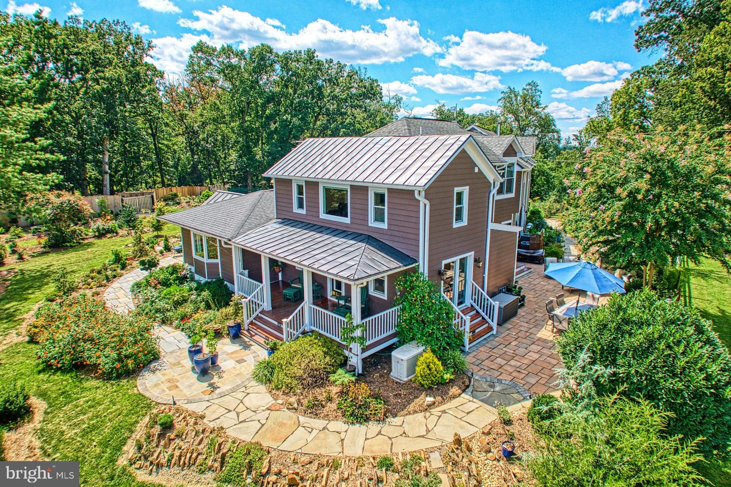 16555 OLD WATERFORD RD, PAEONIAN SPRINGS, Virginia 20129, 4 Bedrooms Bedrooms, ,4 BathroomsBathrooms,Residential,For sale,16555 OLD WATERFORD RD,VALO2106450 MLS # VALO2106450