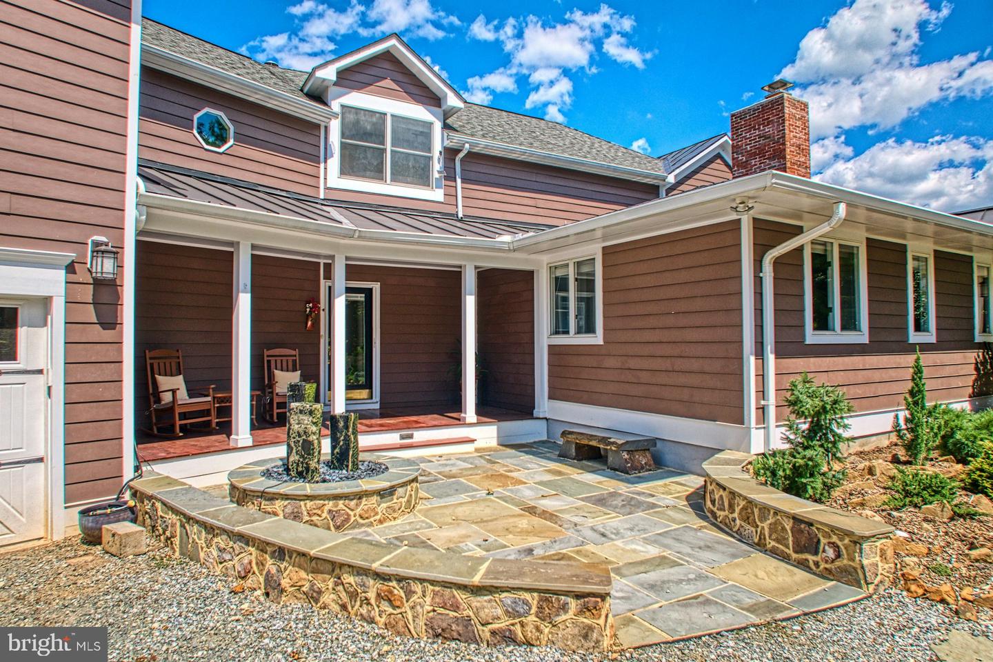 16555 OLD WATERFORD RD, PAEONIAN SPRINGS, Virginia 20129, 4 Bedrooms Bedrooms, ,4 BathroomsBathrooms,Residential,For sale,16555 OLD WATERFORD RD,VALO2106450 MLS # VALO2106450